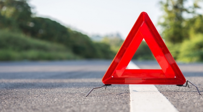 В Пектубаево 19-летний водитель врезался в дерево