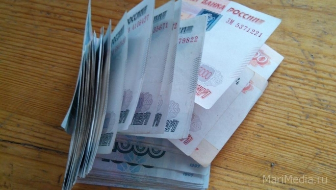 Пенсионерка перевела мошеннице 200 тысяч рублей