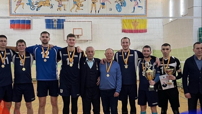 Марийские волейболисты стали первыми на турнире в Чебоксарах