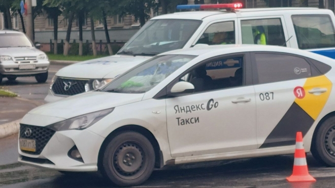 В центре Йошкар-Олы таксист сбил подростка