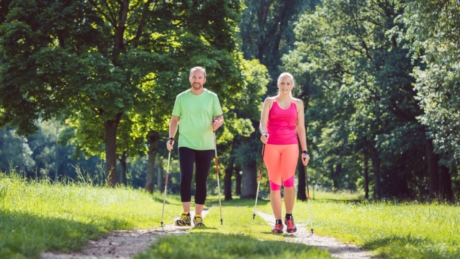 В парке культуры и отдыха вновь проведут бесплатные мастер-классы по скандинавской ходьбе