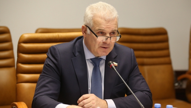 Сенатор от Марий Эл Сергей Мартынов поздравляет строителей с праздником