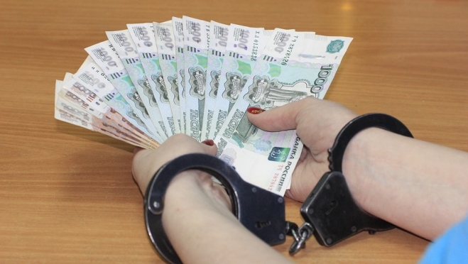 Йошкаролинка за посредничество во взятке заплатит полмиллиона и лишится свободы