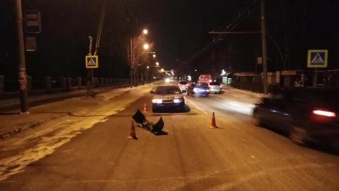 В Йошкар-Оле 19-летний водитель на пешеходном переходе сбил женщину