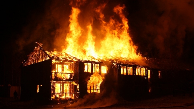 В деревне Пекшиксола загорелся дом