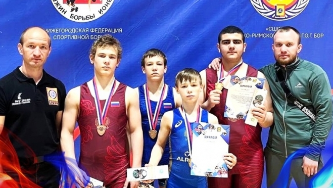 Марийские борцы привезли со Всероссийских соревнований четыре награды