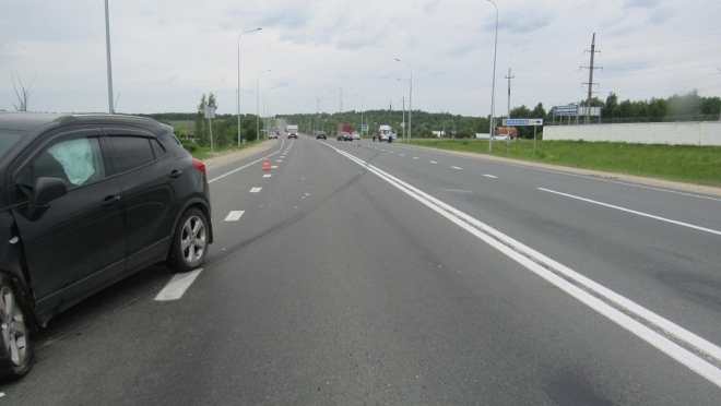 Две автоледи спровоцировали ДТП