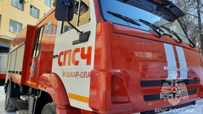 В Азаново огонь повредил жилой дом и гараж, сгорела надворная постройка