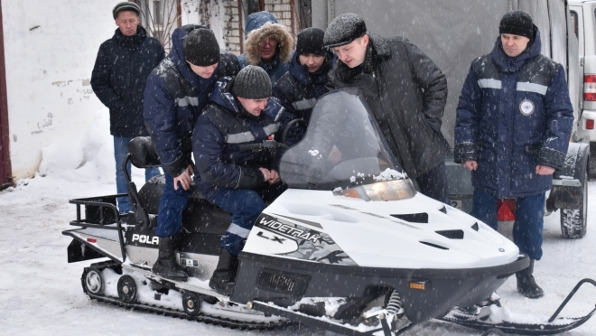 Сернурской аварийно-спасательной группе вручили снегоход