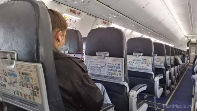 Треш-блогерша из Чебоксар устроила скандал в самолёте, в котором летела Мизулина