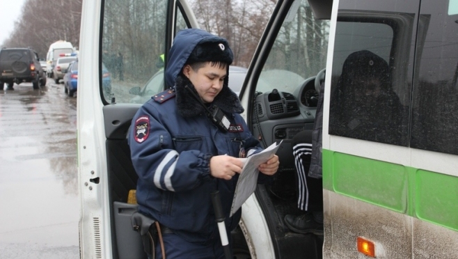 В Йошкар-Оле в ходе совместного рейда УФССП и ГИБДД арестовано одно ТС