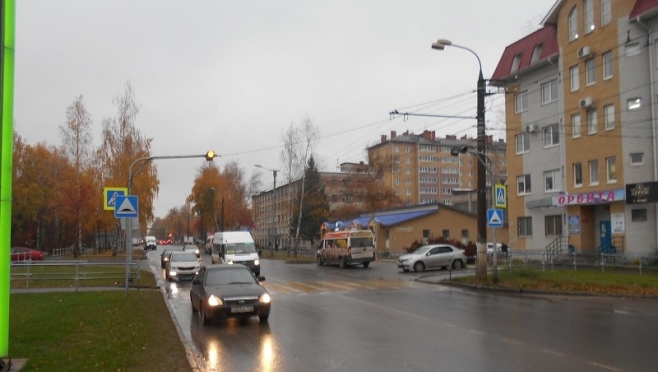 В Йошкар-Оле на нерегулируемом пешеходном переходе сбили девушку