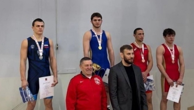 Борец Владислав Бырля из Волжска вновь подтвердил свой чемпионский титул