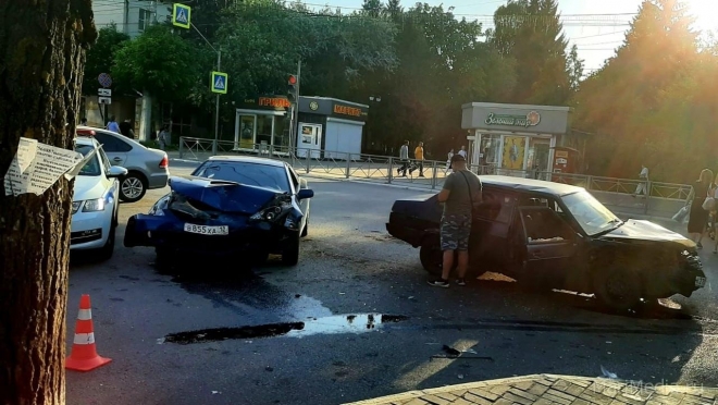 18-летний водитель «ВАЗ-21099» устроил ДТП в центре Йошкар-Олы