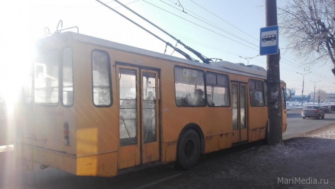 Водители троллейбусов прослушали лекцию по безопасности дорожного движения