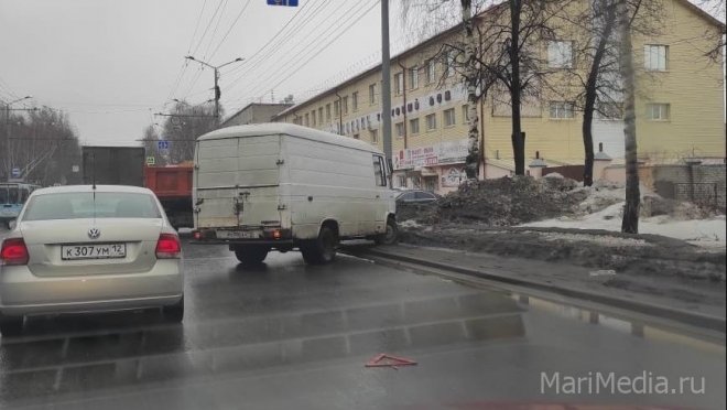 ДТП на улице Карла Маркса практически парализовало дорожное движение