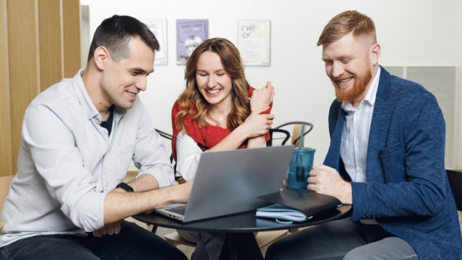 Tele2 снова лучшая среди мобильных операторов по версии Headhunter