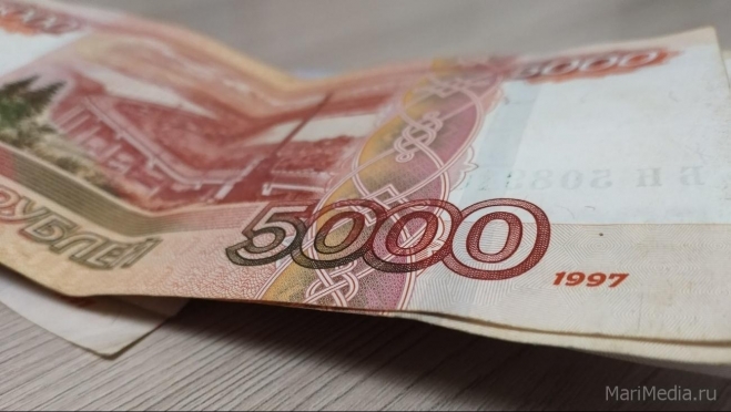 В России МРОТ подняли до 16 242 рублей