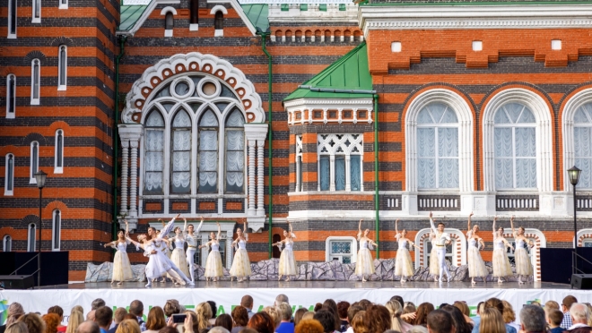 В замке Шереметева станцуют «Раймонду»