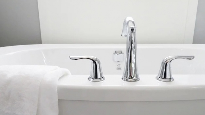 Жители улицы Краснофлотской день проведут без холодной воды