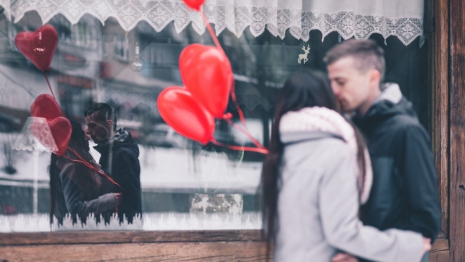 Клиенты Tele2 могут купить смартфон в День всех влюбленных за полцены