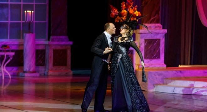 Летучая мышь