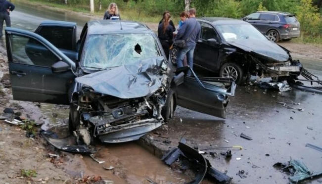 ДТП Волжск: в искорёженной машине оказался годовалый ребёнок