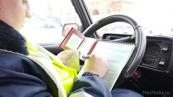 В Йошкар-Оле на пешеходном переходе сбили мужчину