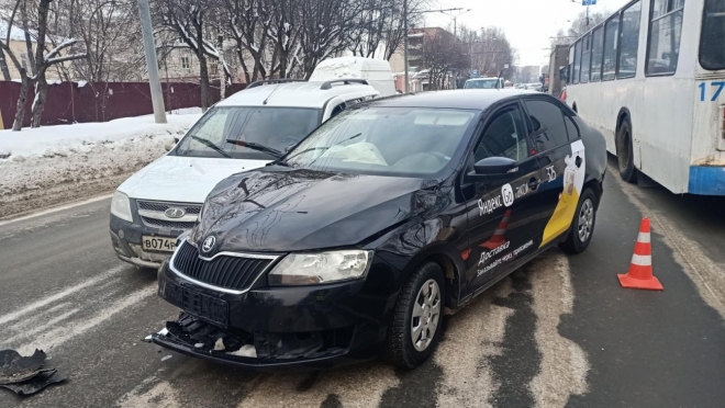 ДТП: 60-летний водитель нарушил правила перестроения