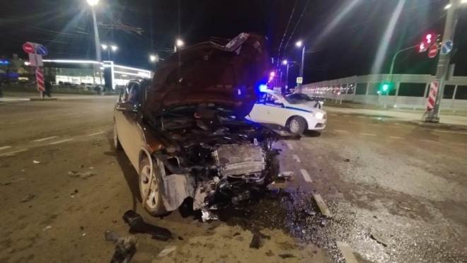 Серьёзное ДТП: в Йошкар-Оле автоледи на BMW не пропустила Mercedes