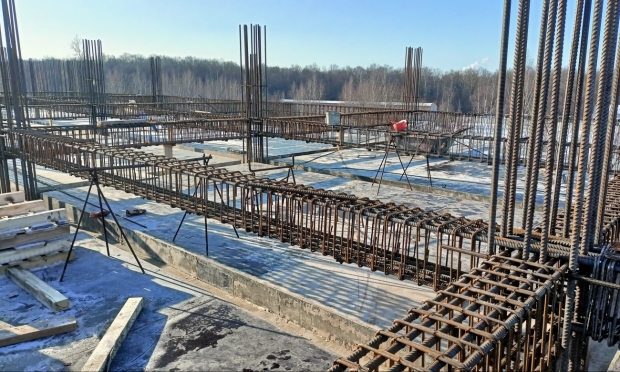 В инфекционном корпусе ДРКБ приступили к монтажу внутренних инженерных систем