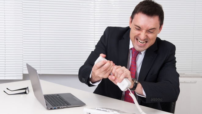 Лжебанкиры начали хамить по телефону, требуя погасить кредит