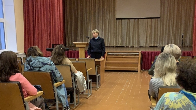 В Марий Эл сотрудники полиции посещают родительские собрания