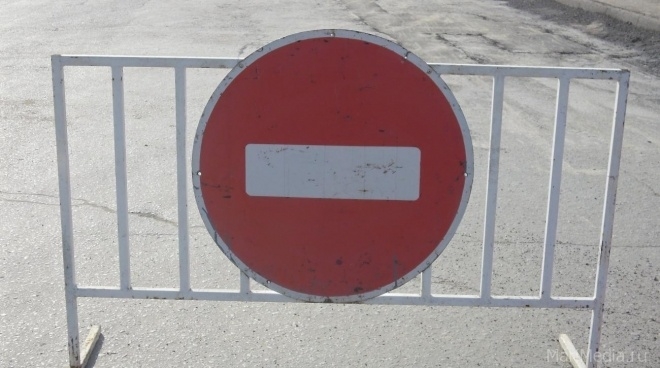 26 августа на кольцевой развязке улиц Яналова и Советской зачехлят дорожный знак
