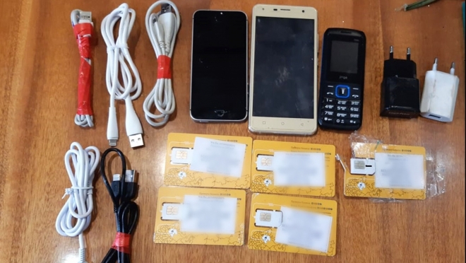 В колонию Марий Эл через забор перебросили сотовые телефоны