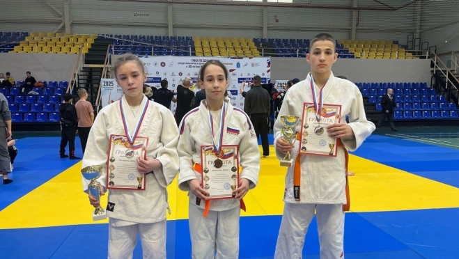 Юные дзюдоисты Марий Эл привезли три медали с Первенства ПФО