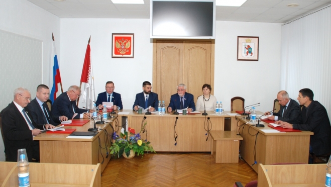 Депутаты утвердили повестку дня VI сессии Госсобрания