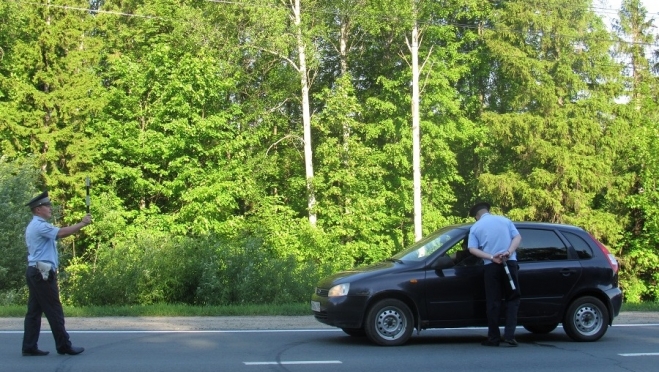 Автоледи второй раз за 2 месяца попалась пьяной за рулём