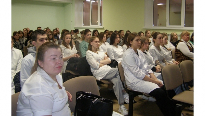 Больше 30% выпускников медколледжа планируют работать в Волжской ЦГБ