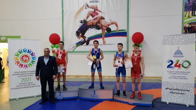 Борцы из Марий Эл достойно выступили на первенстве ПФО