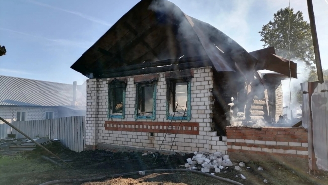 В Горномарийском районе из-за поджога сгорело частное хозяйство