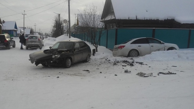 В Параньге не поделили дорогу «ВАЗ-2112» и иномарка