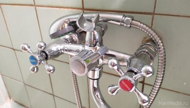 В микрорайоне 9Б отключили холодную воду