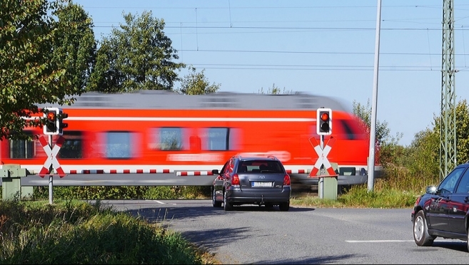 Водителям Марий Эл следует быть внимательнее на железнодорожных переездах