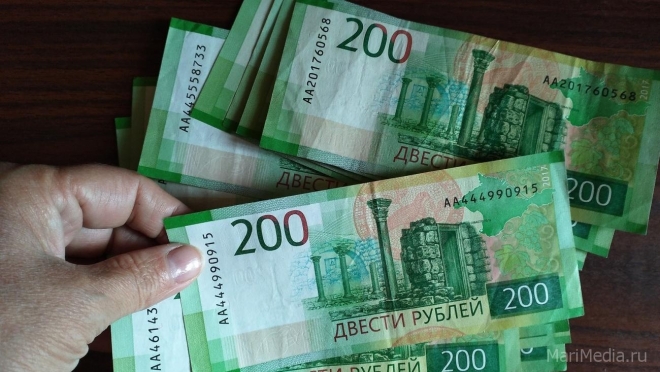 Путин поручил обеспечить выплату пособий родителям детей в возрасте до 7 лет