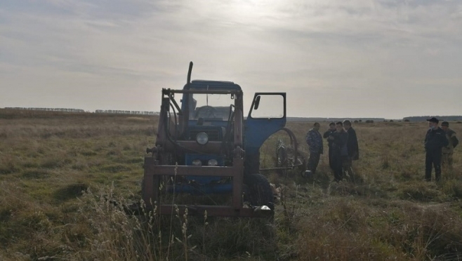 В Параньгинском районе трактор задавил тракториста