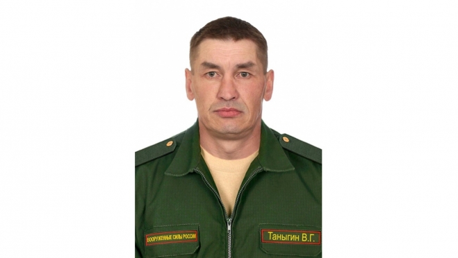 В Новоторъяльском районе простились с погибшим год назад бойцом