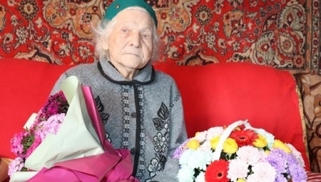 Глава Марий Эл передал поздравления долгожительнице из Моркинского района