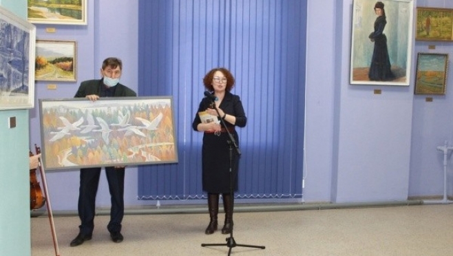 В Звенигово открыли малую картинную галерею местных художников