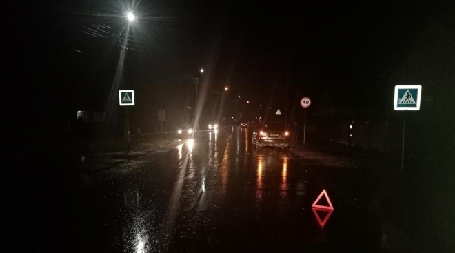 В Параньге под колёса иномарки попала 52-летняя женщина